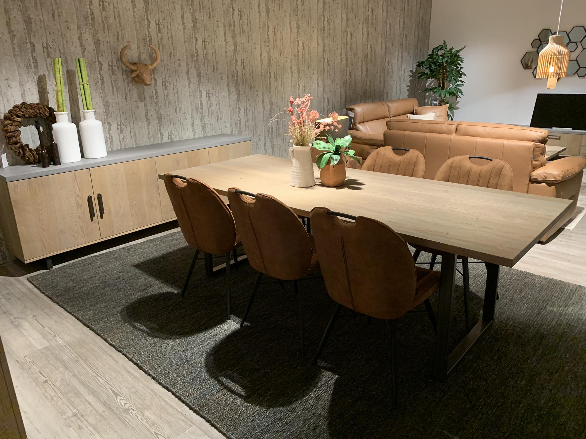 Dressoir + tafel + salontafel eik + betonlook (stoelen niet inbegrepen) - Nibema