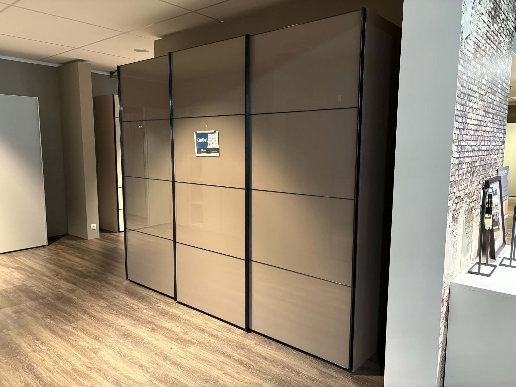 Schuifdeurkast Sinfonie Plus mokka glas - Nibema